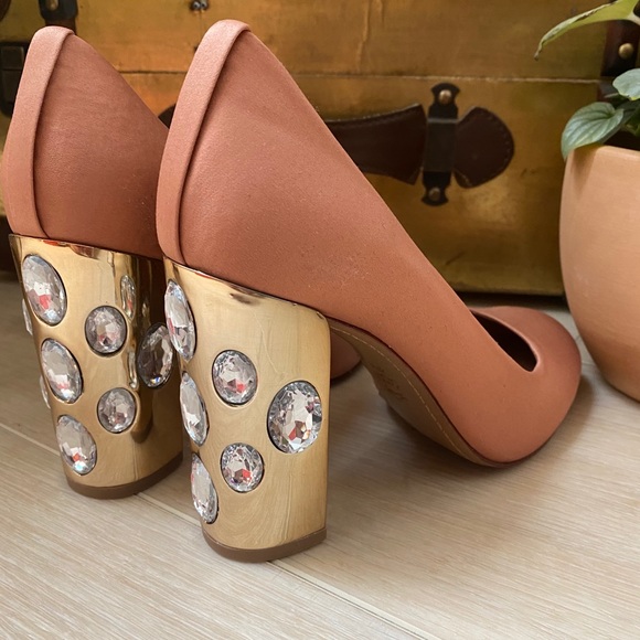 Tory Burch Ciara rosebud jeweled heel shoes 9 - Picture 9 of 11